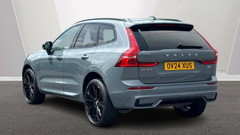 Volvo XC60 2.0 B5p Ultimate Dark Awd Geartronic Grey #2