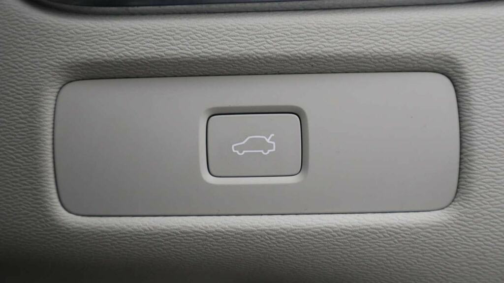 Volvo XC60 Suv #18
