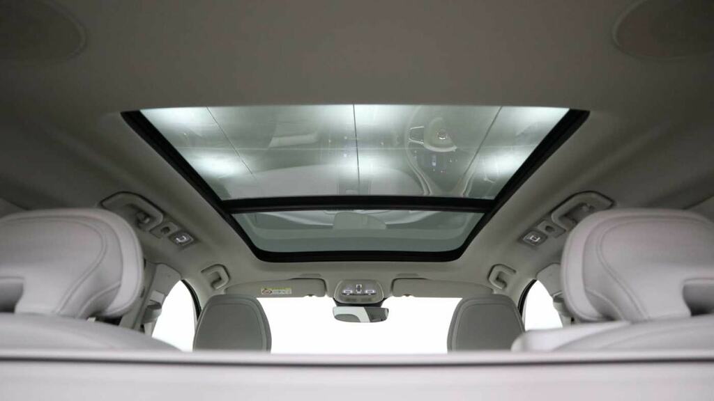 Volvo XC60 Suv #32