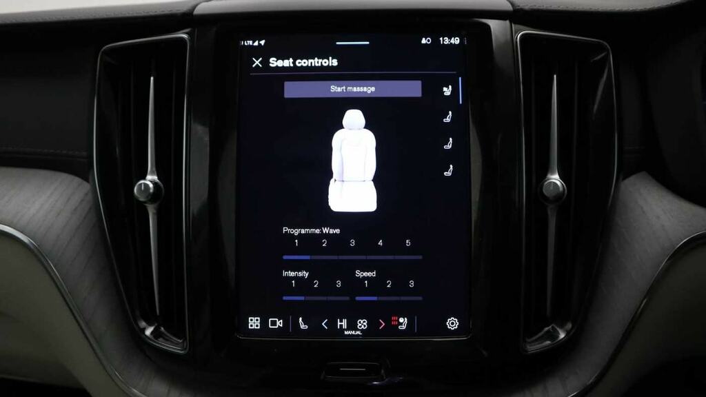Volvo XC60 Suv #29