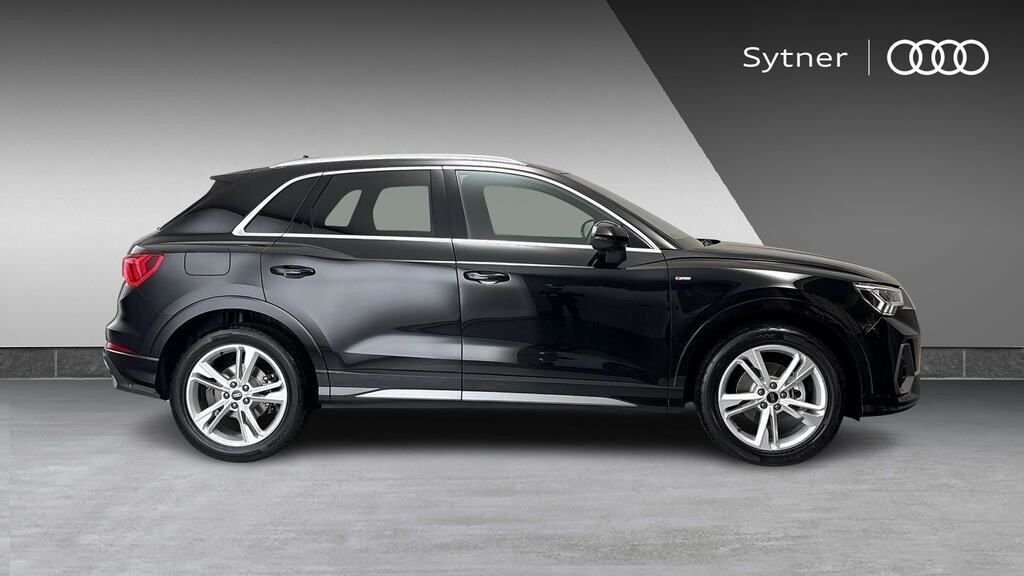 Audi Q3 35 Tfsi S Line S Tronic Black #4