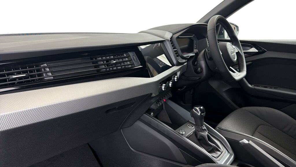 Audi A1 25 Tfsi Sport Black #2