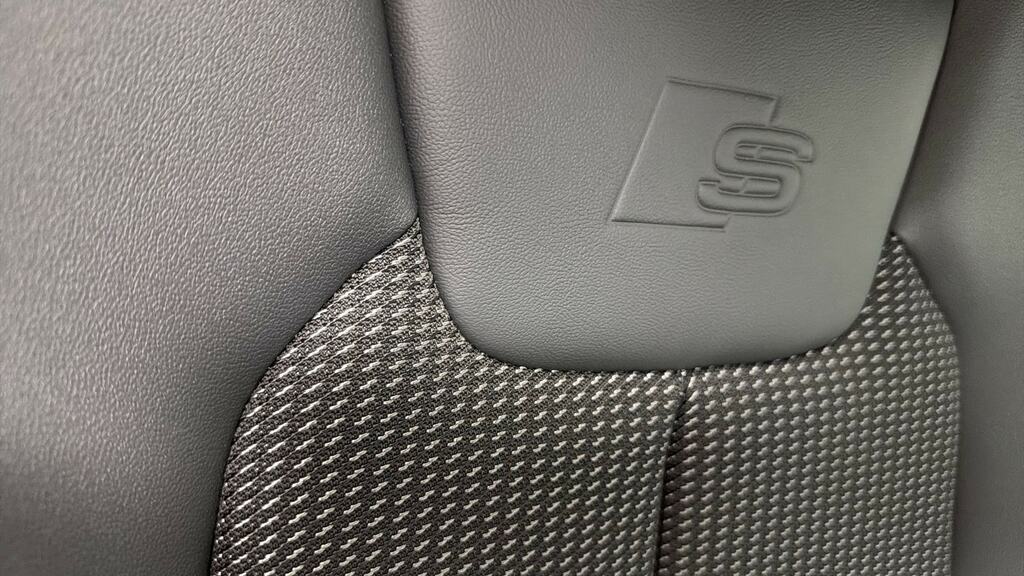 Audi A1 25 Tfsi Sport Black #9