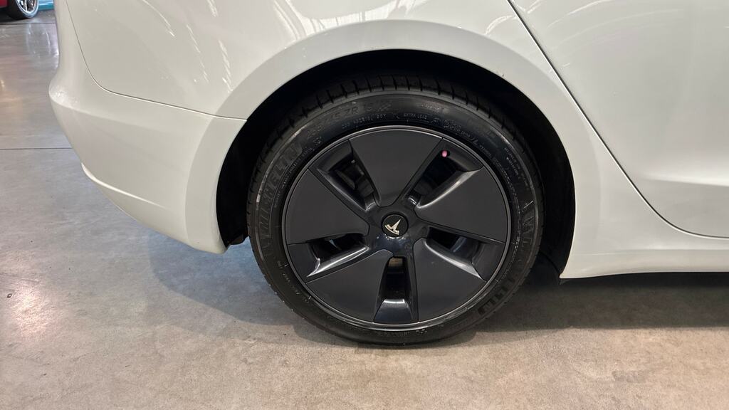 Tesla Model 3 Dual Motor Long Range Saloon 4 Grey #23