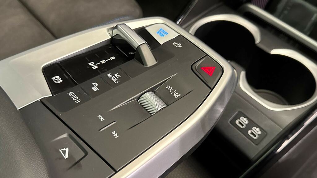 BMW iX2 150Kw Edrive20 Shadow Edition 65Kwh Grey #10
