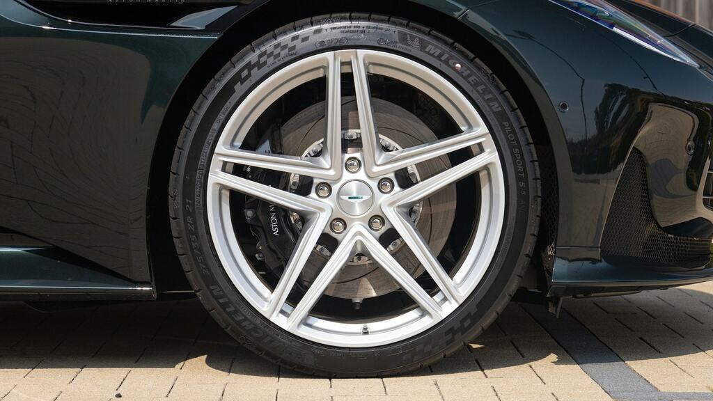 Aston Martin DB12 V8 Volante Green #6