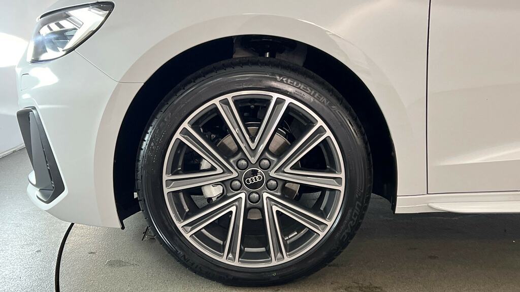 Audi A1 25 Tfsi S Line S Tronic Tech Pack FM26OWP White #5
