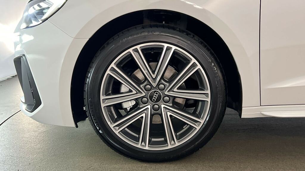 Audi A1 30 Tfsi S Line FM26OUA White #5