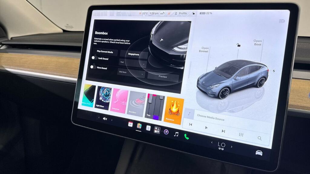 Tesla Model Y Dual Motor Long Range Suv 4Wde White #13