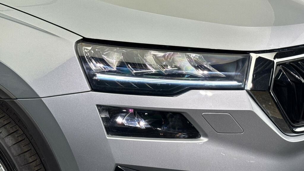 Skoda Karoq 1.5 Tsi Se Edition Silver #6