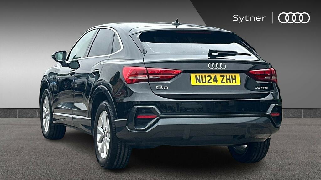 Audi Q3 35 Tfsi Sport Black #3