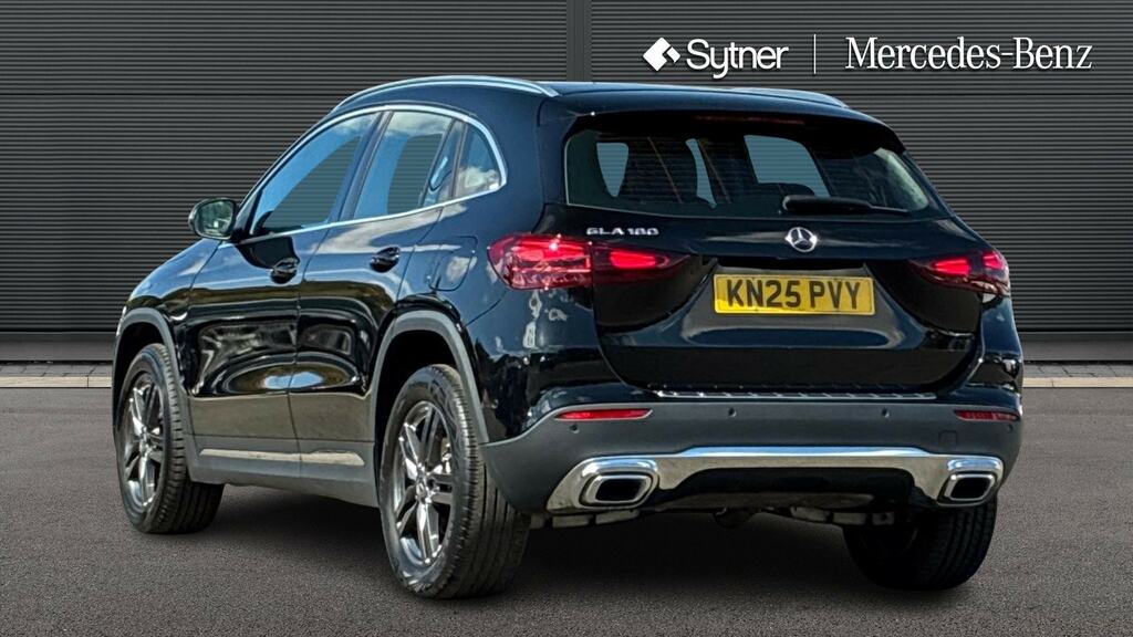 Mercedes-Benz GLA Class Gla 180 Sport Edition KN25PVY Black #2