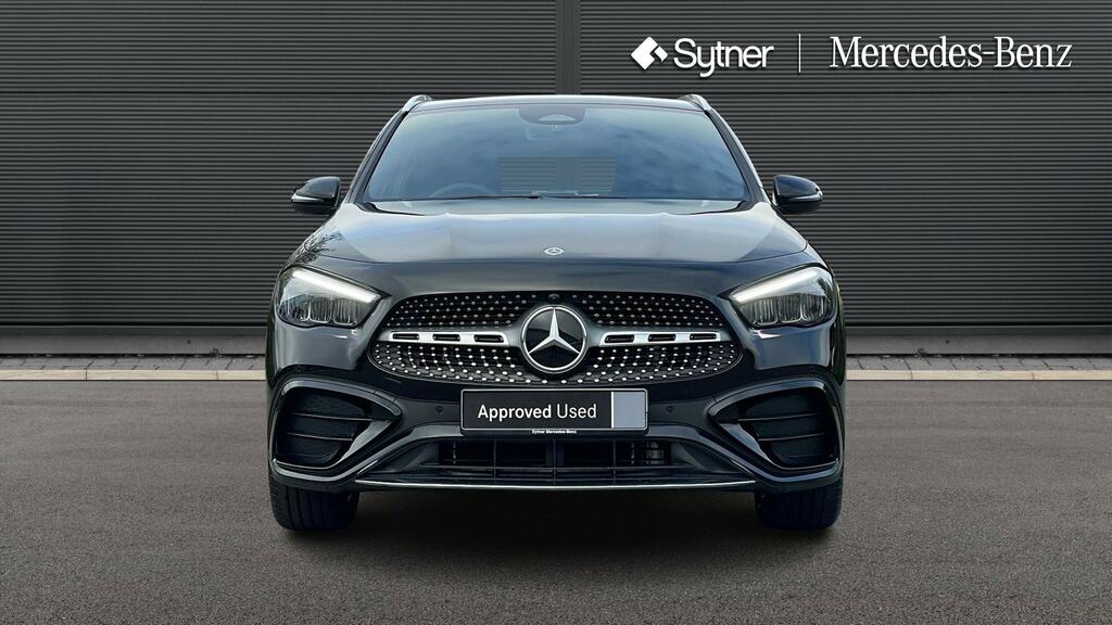Mercedes-Benz GLA Class Gla 200 Amg Line Executive Black #6