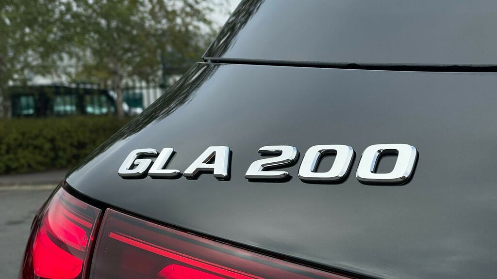 Mercedes-Benz GLA Class 200 Amg Line Executive Black #20