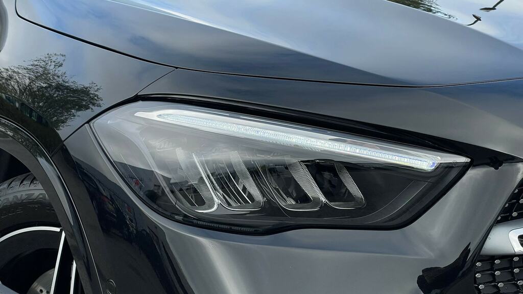 Mercedes-Benz GLA Class 200 Amg Line Executive Black #18
