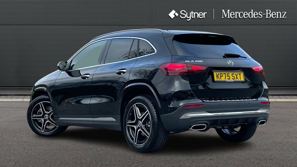 Mercedes-Benz GLA Class Gla 200 Amg Line Executive Black #2