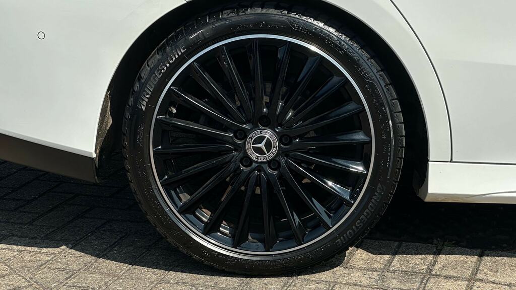 Mercedes-Benz CLA Class Cla 180 Amg Line Premium Plus Tip NY23FUB White #5