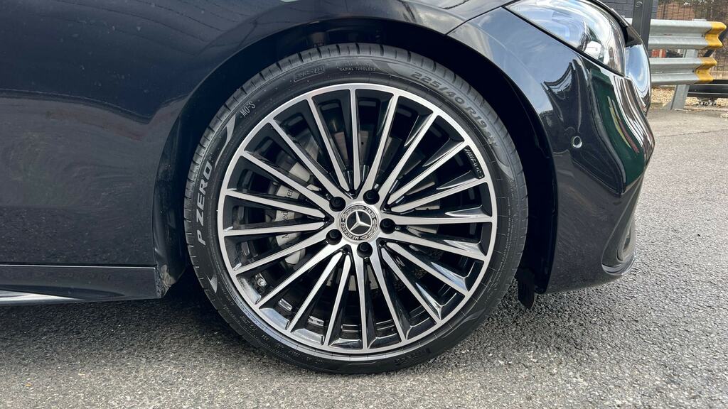 Mercedes-Benz C Class C200 Amg Line Premium Plus 9G-tronic KS25VDM Black #2
