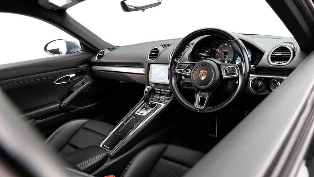 Porsche 718 Cayman Coupe Black #10