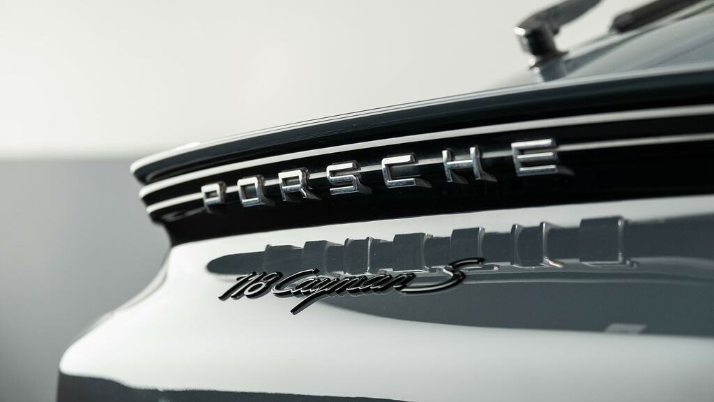 Porsche 718 Cayman Coupe Black #24