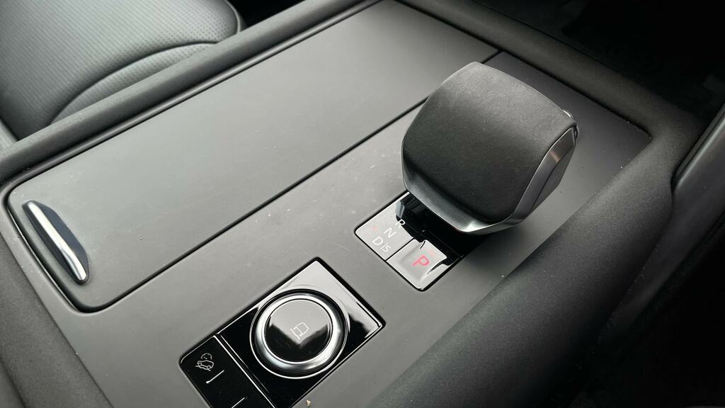 Land Rover Discovery D350 Dynamic Hse Grey #13