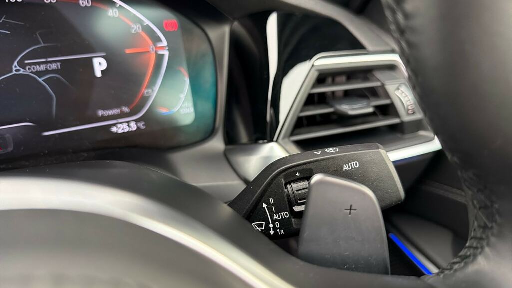 BMW 3 Series 330E M Sport Tech Pack Blue #26