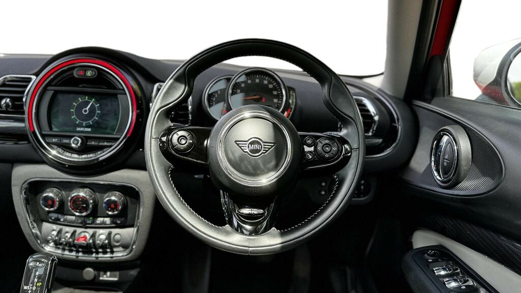 Mini Clubman 1.5 Cooper Exclusive 6Dr Comfort Pack BA69WFE Red #4