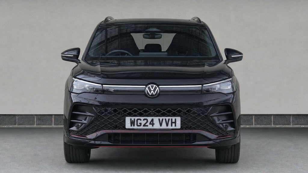 Volkswagen Tiguan 1.5 Etsi 150 R-line Launch Edition Dsg WG24VVH Black #5