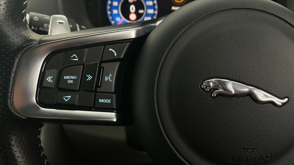 Jaguar F-Pace 2.0D 163 R-sport Blue #17
