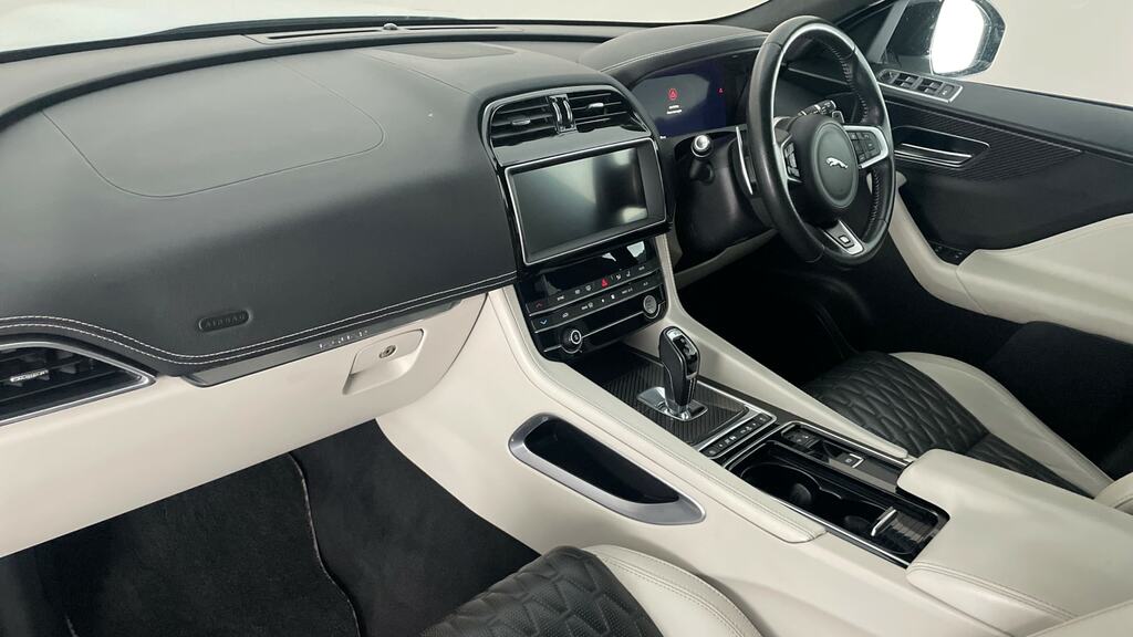 Jaguar F-Pace 2.0D 163 R-sport Blue #11