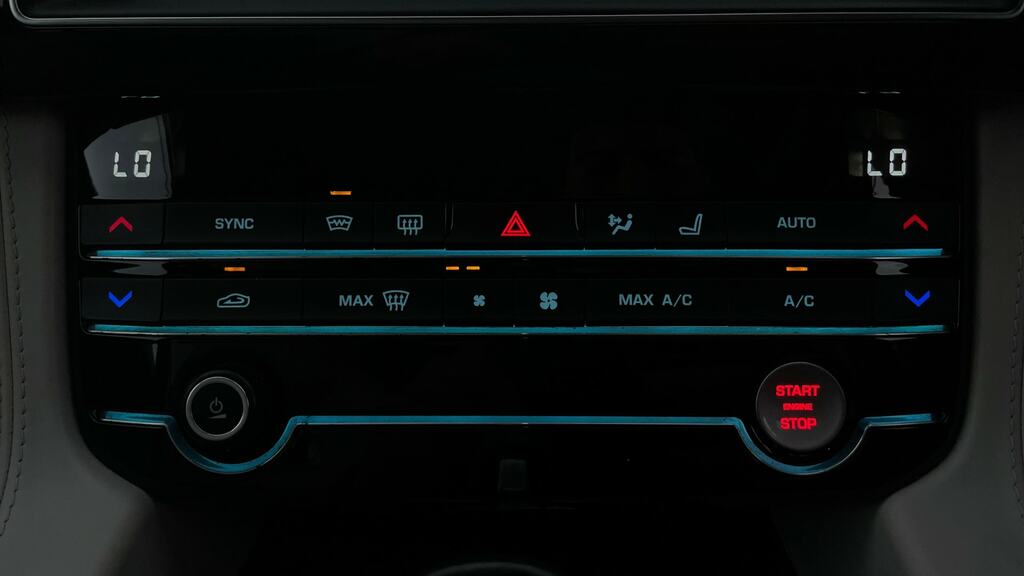 Jaguar F-Pace 2.0D 163 R-sport Blue #16