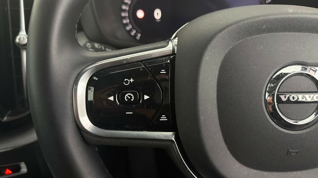 Volvo XC60 B5 Awd Plus Dark Blue #17