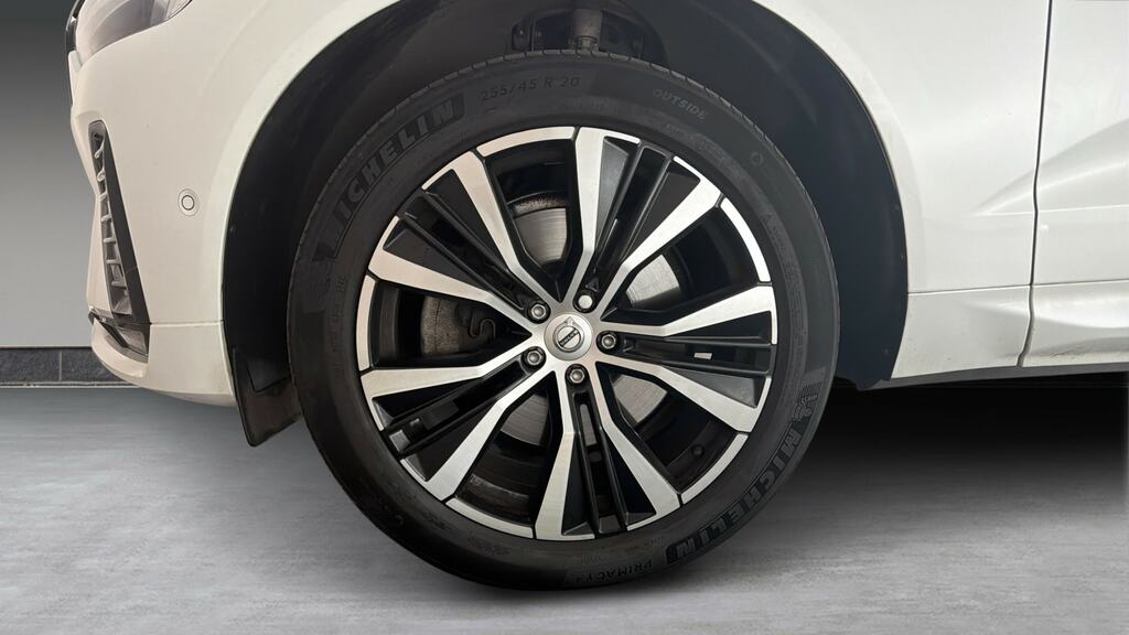 Volvo XC60 B5 Awd Plus Dark Blue #26