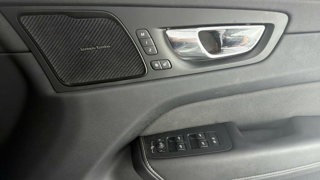 Volvo XC60 B5 Awd Plus Dark Blue #21