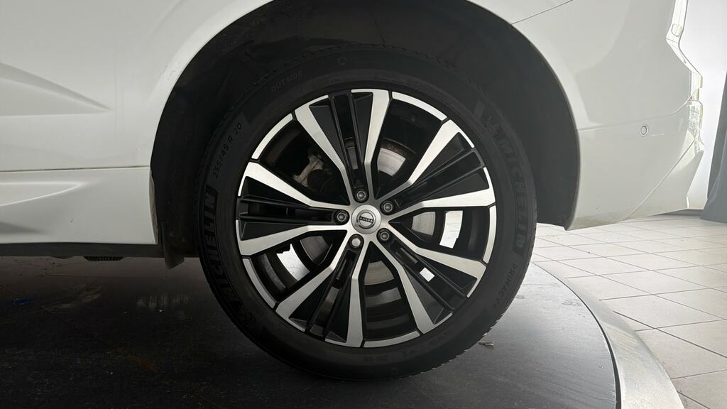 Volvo XC60 B5 Awd Plus Dark Blue #25