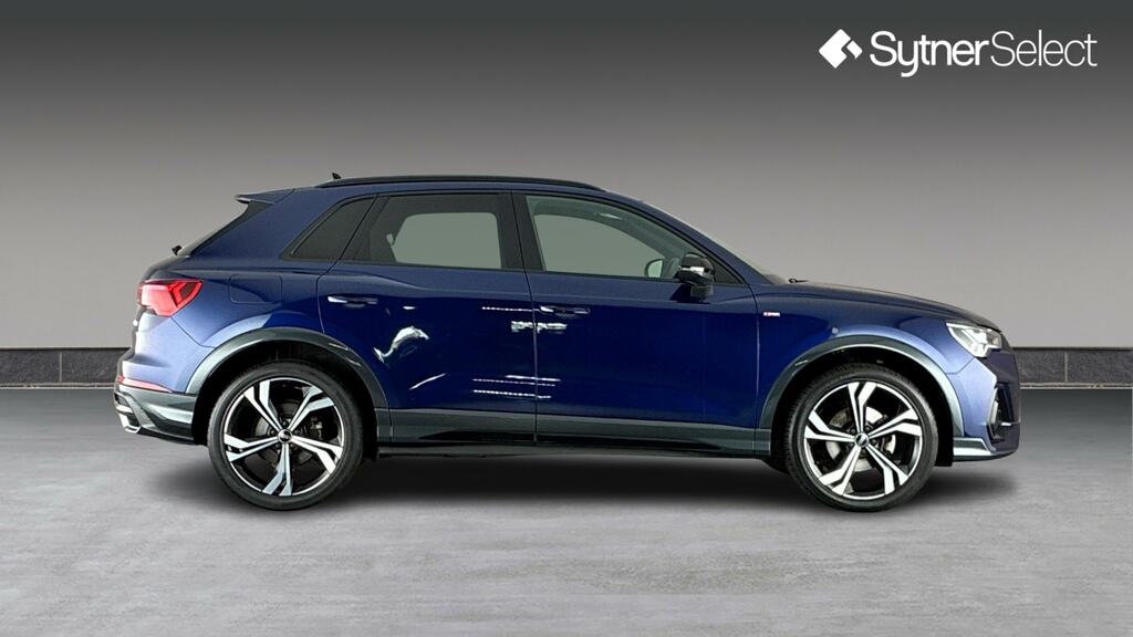 Audi Q3 35 Tfsi Edition 1 Comfortsound Pack Blue #3