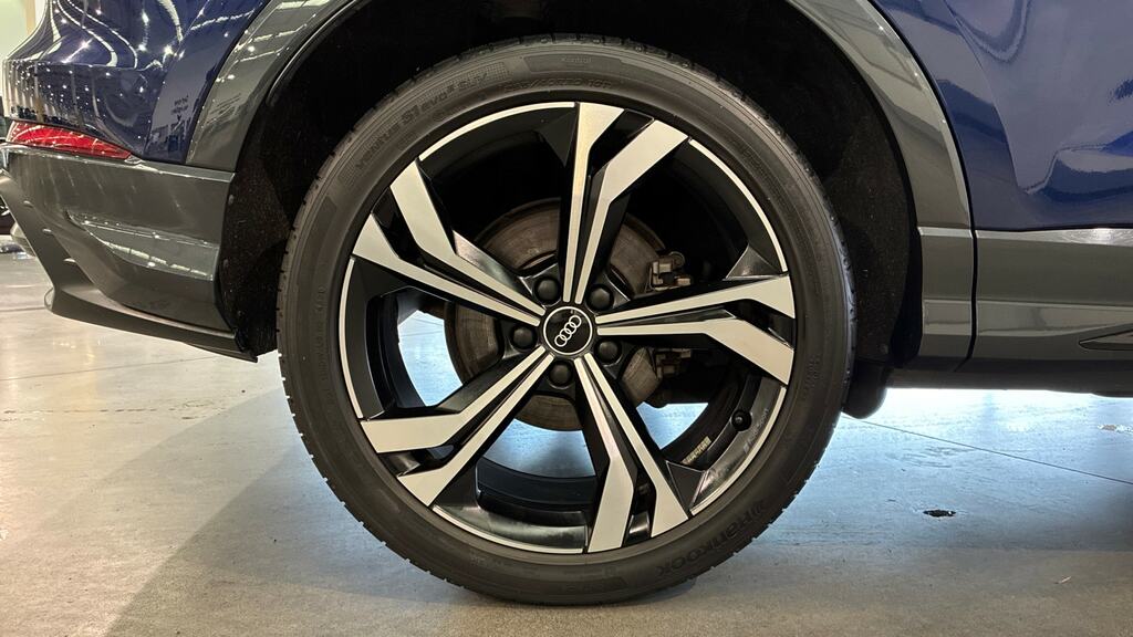 Audi Q3 35 Tfsi Black Edition Black #23
