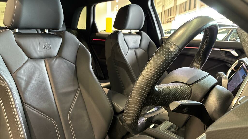 Audi Q3 35 Tfsi Black Edition Black #10