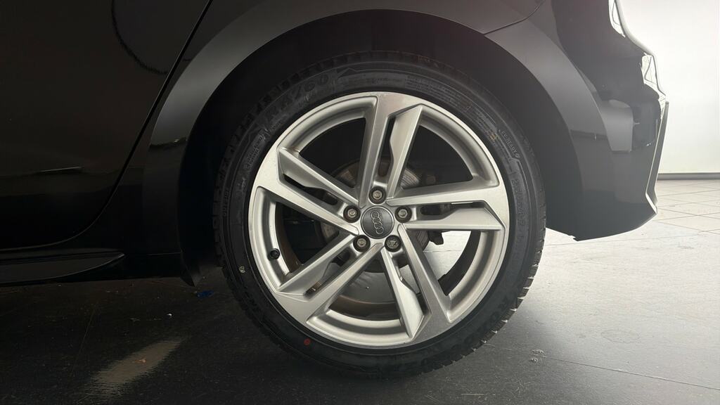 Audi A1 Audi A1 Sportback Technik 25 Tfsi 95 Ps 5-Speed Black #25