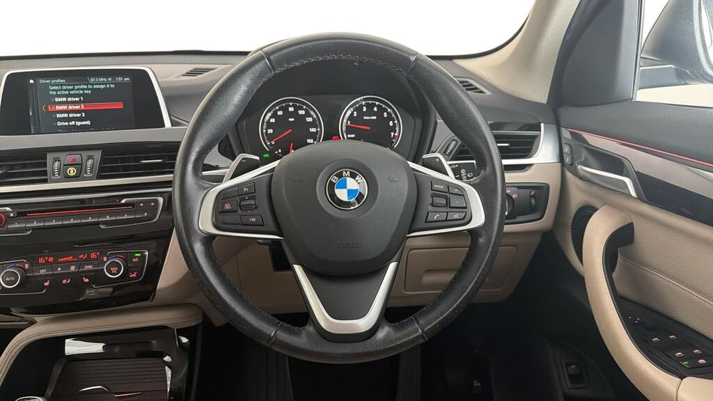 BMW X1 20I Xline White #8