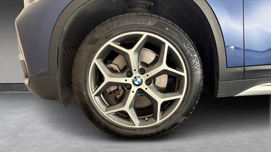 BMW X1 20I Xline White #26