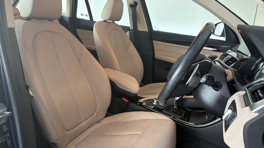 BMW X1 20I Xline White #10