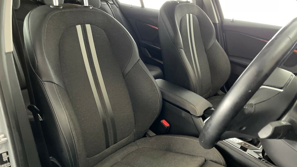 BMW 1 Series M140i Shadow Edition Step White #10