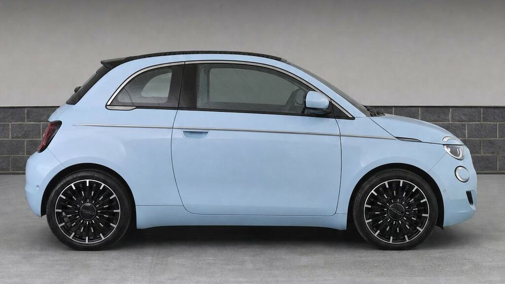 Fiat 500 500E Icon Gold #8