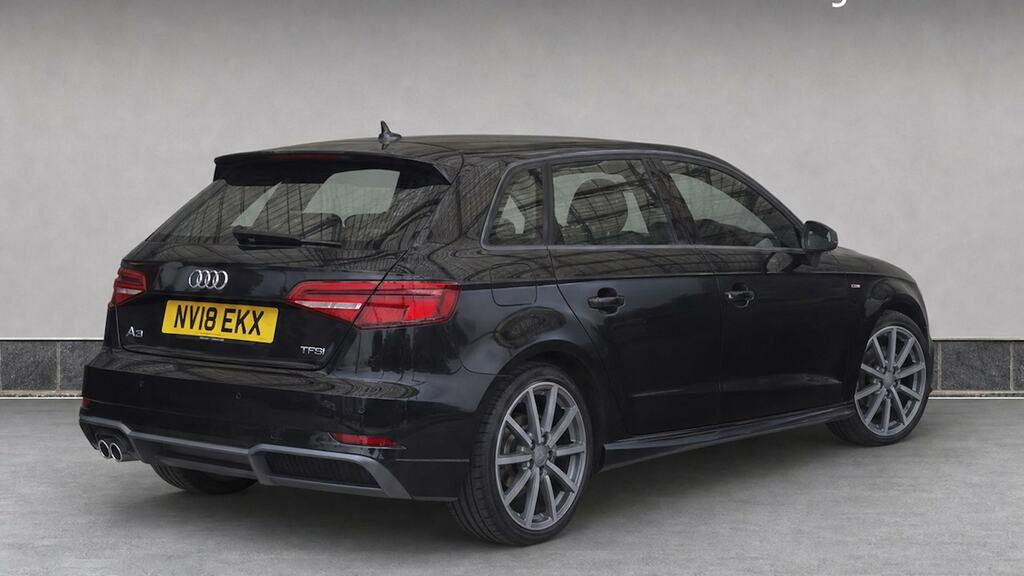 Audi A3 1.5 Tfsi S Line S Tronic White #4