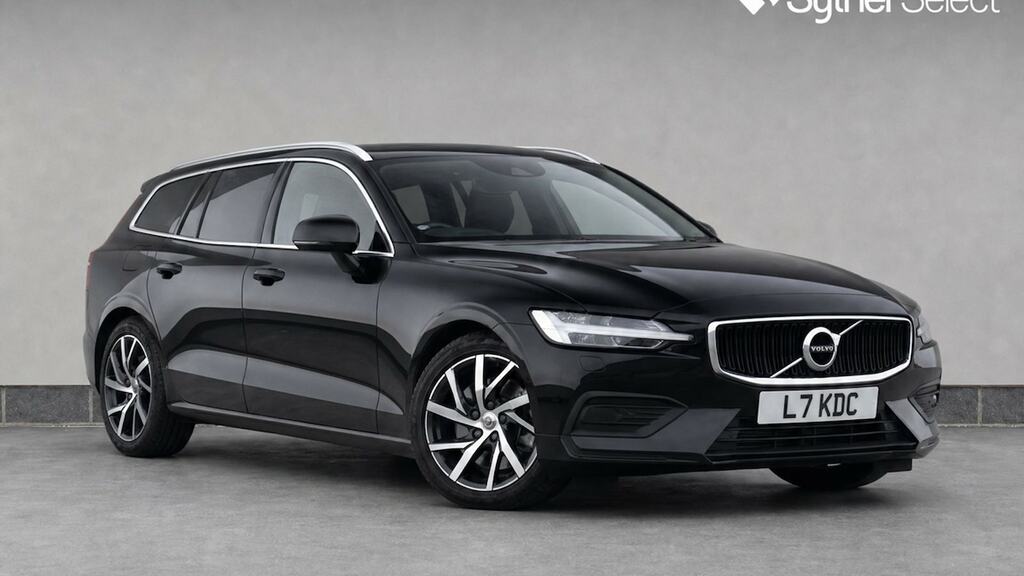 Volvo V60 2.0 D3 150 Momentum Plus Black