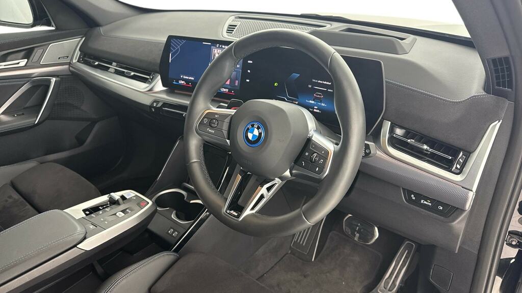 BMW iX1 150Kw Edrive20 Shadow Edition 65Kwh Black #6
