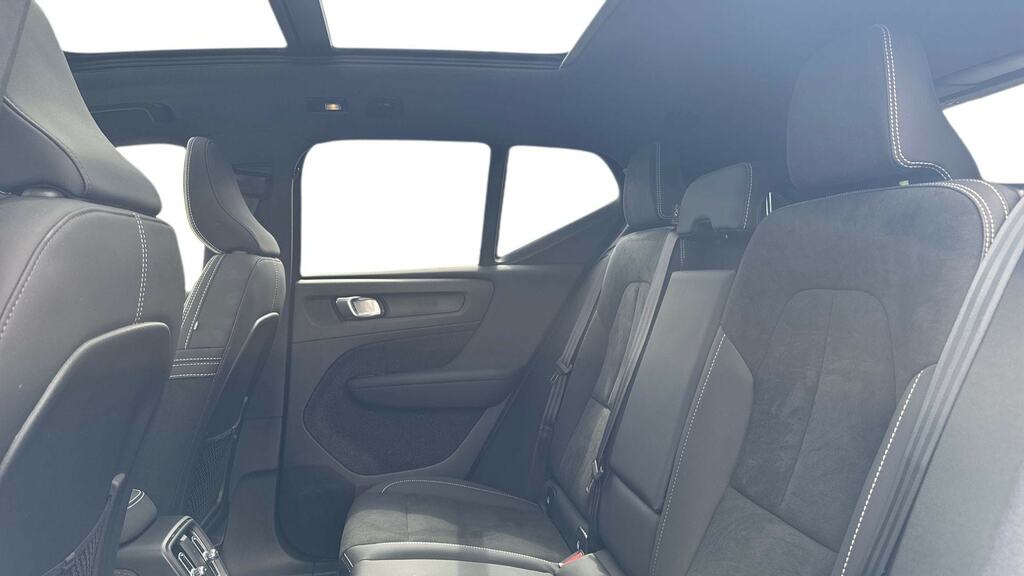 Volvo XC40 2.0 B3p Plus Dark Grey #30