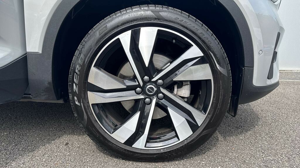 Volvo XC40 2.0 B3p Plus Dark Grey #16
