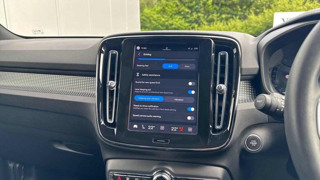 Volvo XC40 2.0 B3p Plus Dark Grey #33